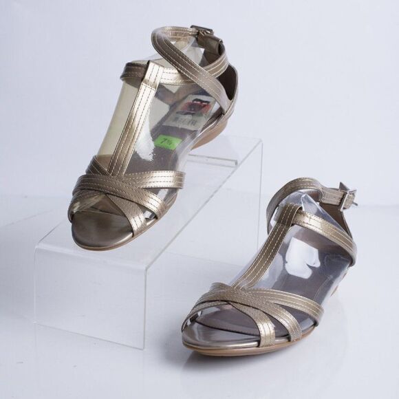 Lauren Ralph Lauren Gold Gladiator Leather Sandals Flats Sz 7.5 T-Strap New - Picture 1 of 8